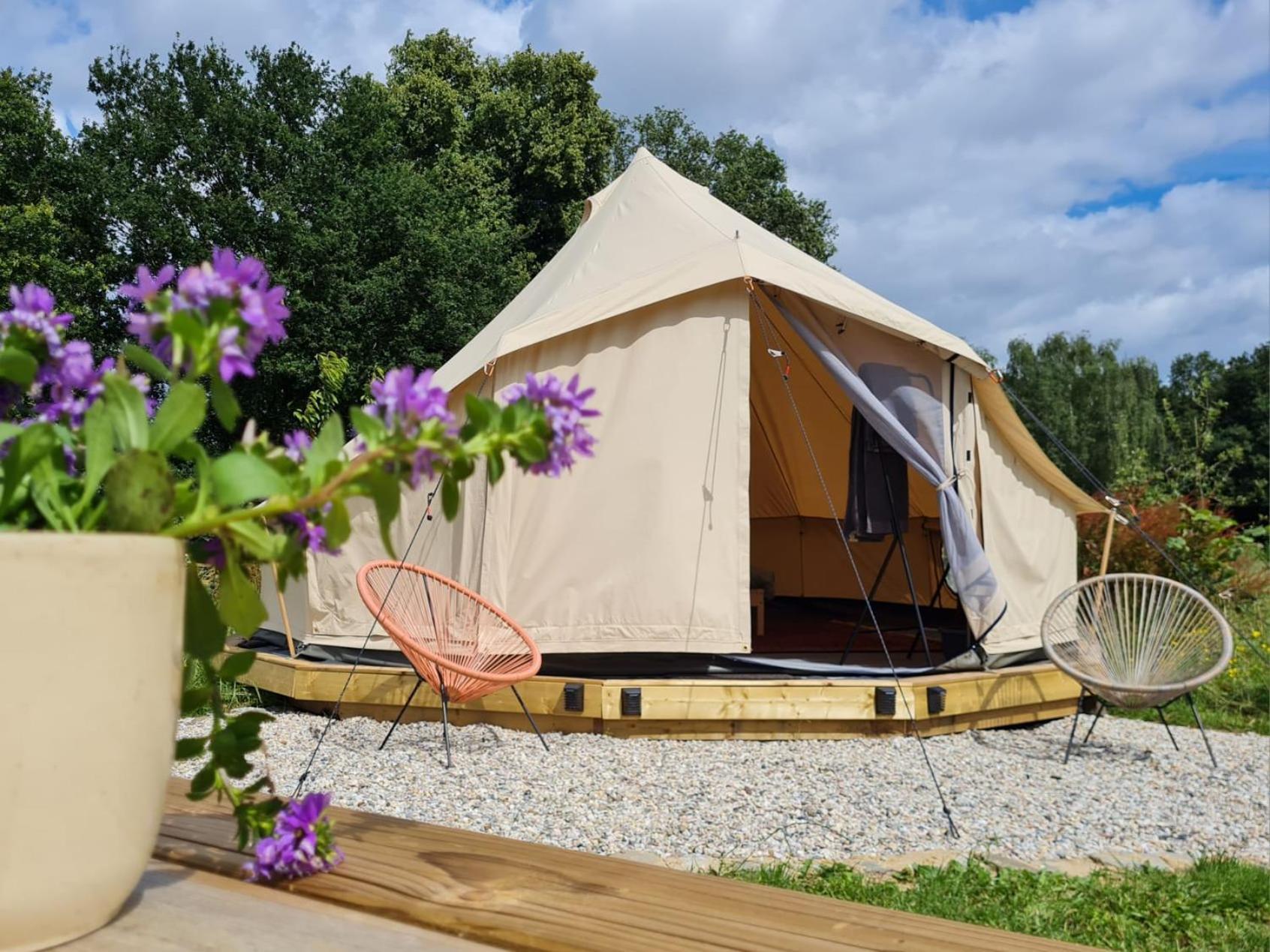 Bell Tent In Een Voedselbos Nederweert-Eind 外观 照片